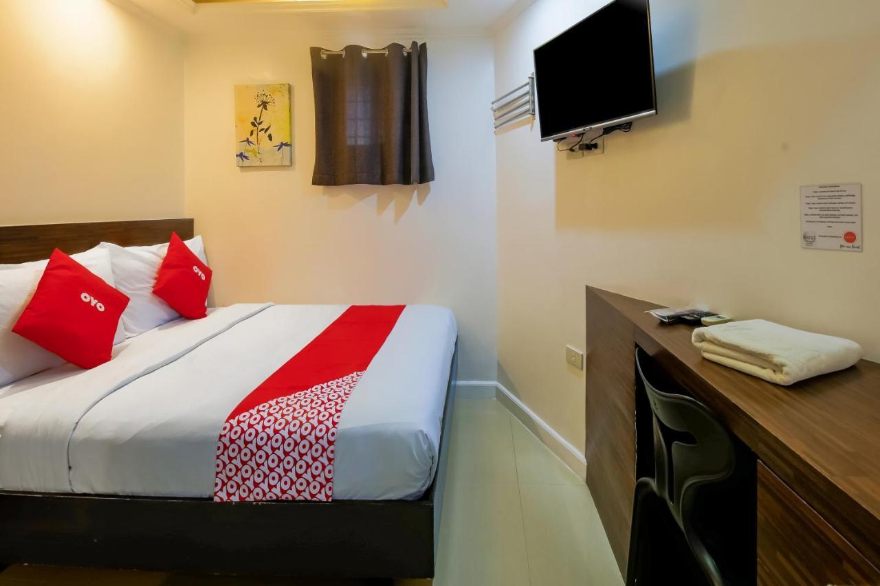 Capital O 860 Nest Nano Suites Makati Makati City Exteriör bild