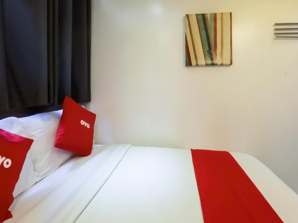 Capital O 860 Nest Nano Suites Makati Makati City Exteriör bild