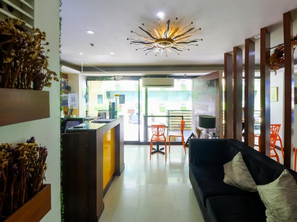 Capital O 860 Nest Nano Suites Makati Makati City Exteriör bild